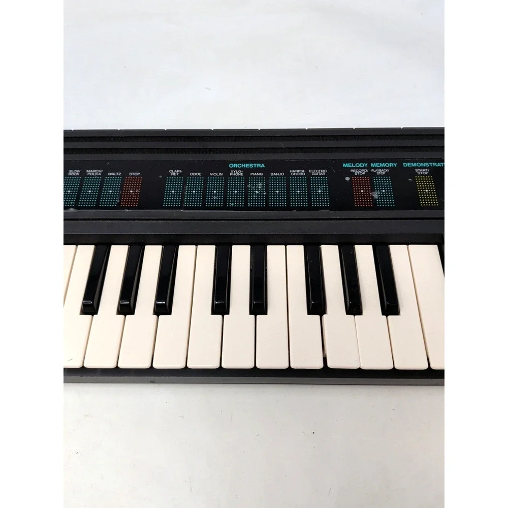 Yamaha PortaSound PSS-130 Vintage Electric 32-Key Keyboard Synthesizer Works!